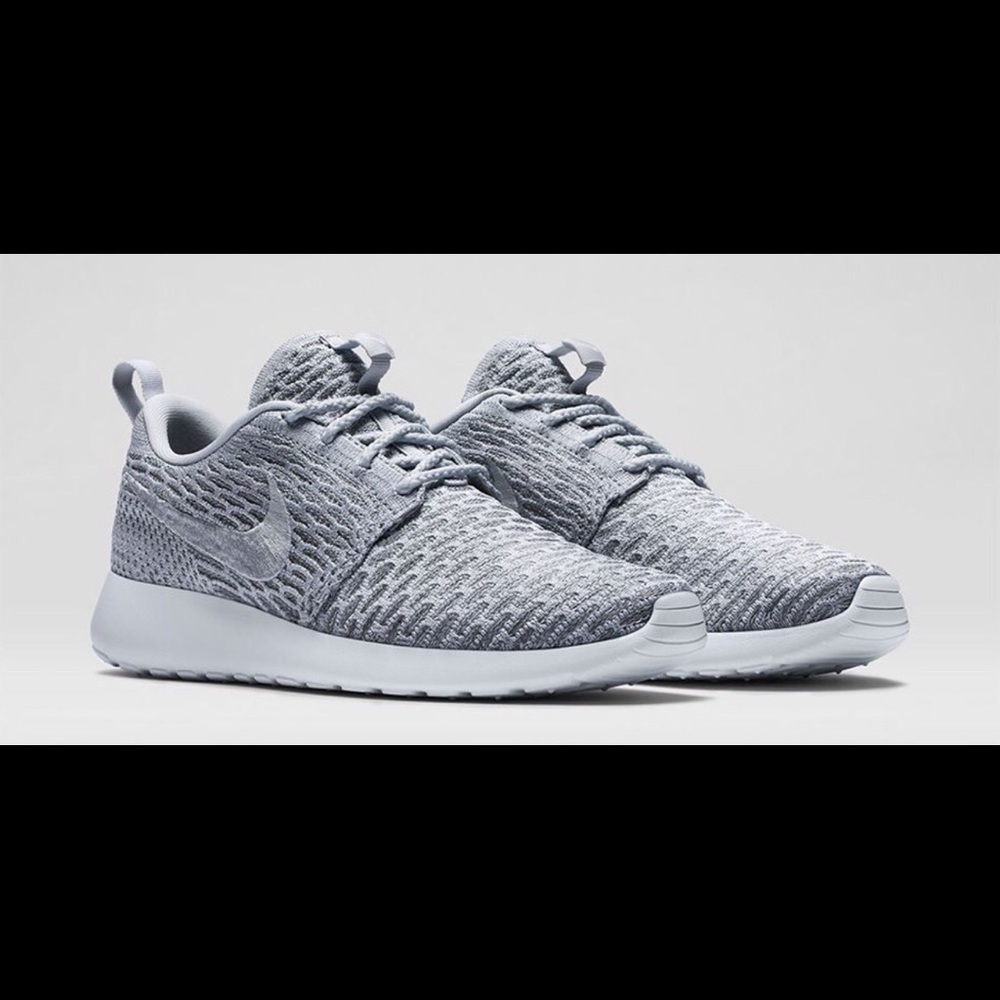 Nike Flyknit Roshe